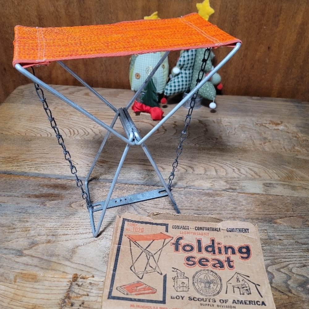 Vintage Boy Scouts Orange Folding Seat